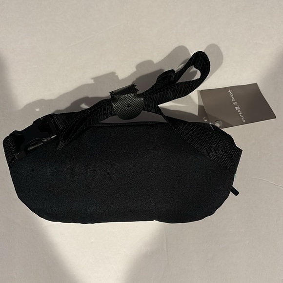 Therabody Travel Amenity Polaris Kit (NWT) - Picture 3 of 9